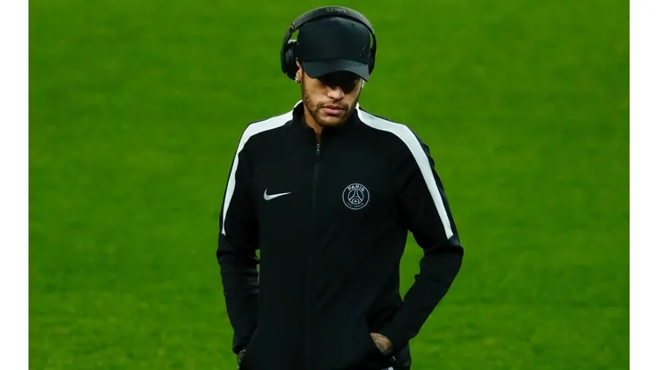 Neymar se puso la camiseta de Flamengo y dio inicio a una nueva polémica
