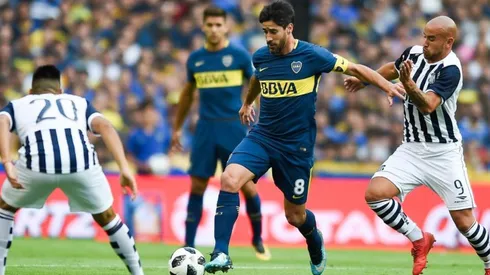 Pablo Pérez ante Talleres.