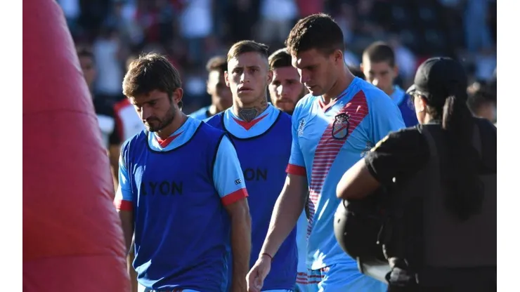 HASTA PRONTO. Arsenal luchó con dignidad hasta el final, pero no logró salvarse.