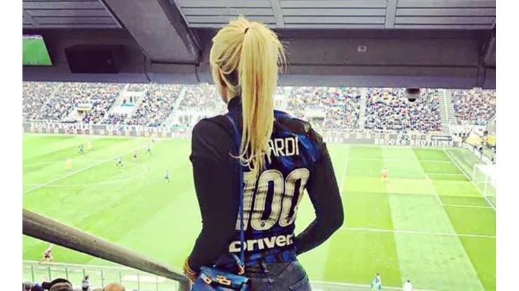 Wanda Nara vestida para homenajear a su marido Mauro Icardi.