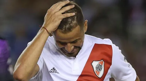 Rodrigo Mora se desayunó un travesaño increíble