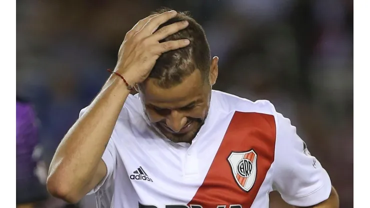 Rodrigo Mora se desayunó un travesaño increíble
