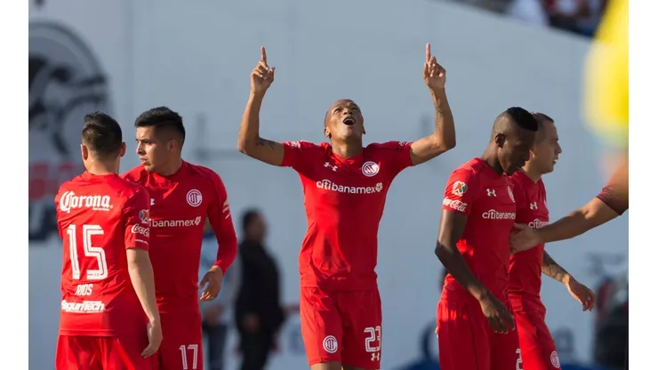 Luis Quiñones se despachó con un doblete para darle tres puntos más a los diablos