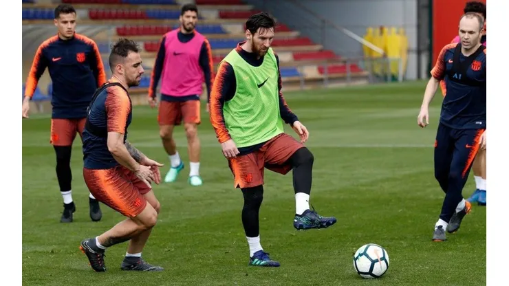 EL DIEZ. Lionel Messi durante el entrenamiento del Barcelona después de la Fecha FIFA.