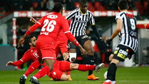 Standard Lieja comienza con triunfo su camino al título en la Liga belga