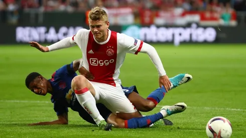Ajax busca acercarse al liderato de Holanda ante Groningen