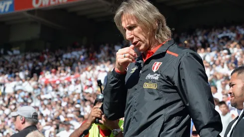 EL DUEÑO DEL PERÚ. Ricardo Gareca es todo un prócer después de clasificar a la Bicolor a Rusia 2018 (Foto: Getty).
