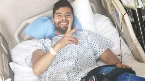 Néstor Araujo recién operado de su rodilla izquierda, espera volver a tiempo para el Mundial