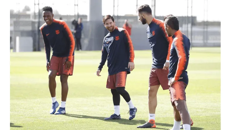 Messi retomó los entrenamientos con el Barcelona