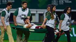 Salcedo es retirado entre lágrimas del AT&T Stadium de Arlington