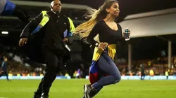 Escapó de la seguridad, se sacó una foto con James Rodríguez y se volvió completamente loca