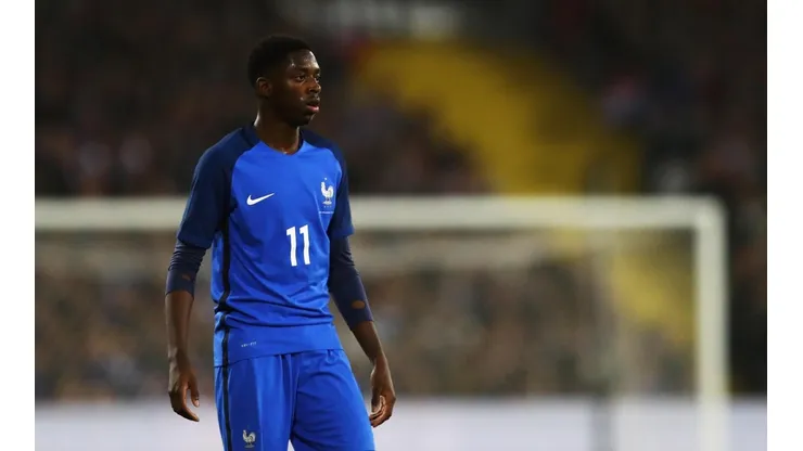 LO SENTIMOS, DEMBELÉ. El futbolista del Barça la pasó mal en San Petersburgo.