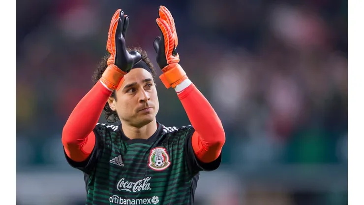 Ochoa respondió a las críticas con un atajadón