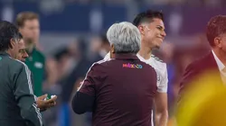 Salcedo en el momento de ser reemplazado por caer sobre su hombro