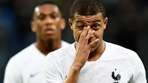 El tercero de Francia no se celebra: Mbappé se fue lesionado después de anotar