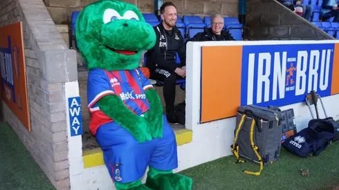 El equipo del Lago Ness tiene una mascota en honor a Lionel Messi