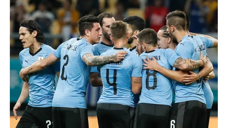 TODOS UNIDOS. La Selección Uruguaya es una de las candidatas a quedarse con el Grupo A.