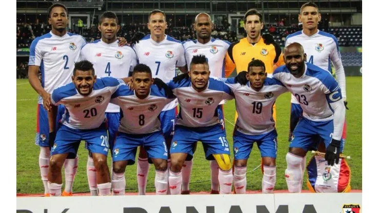 LA ROJA DE BLANCO. La Selección de Panamá durante su gira en Europa en marzo.