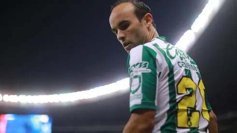 GRAN RETORNO. Donovan se guardó los goles para un amistoso especial.
