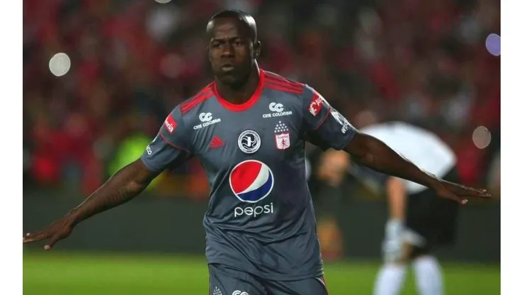 Carmelo Valencia en América de Cali.