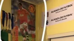 Chicharito en la muralla de González. (Instagram jgonzalezz25)