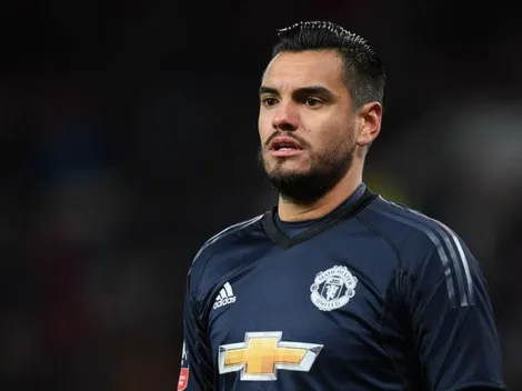 En Argentina, Romero jugaría en Racing o en Boca