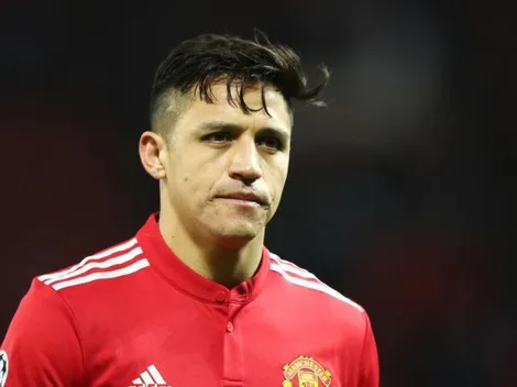 ¡Revelan el motivo por el que Alexis come solo en el United!