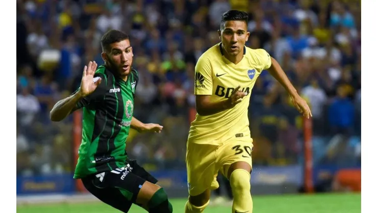 Reynoso con la camiseta de Boca.