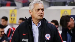 LA NUEVA ERA. Reinaldo Rueda en el banco de suplentes de Chile.