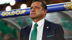 Pompilio Páez presenció ayer el duelo entre Suecia y Chile en Solna.