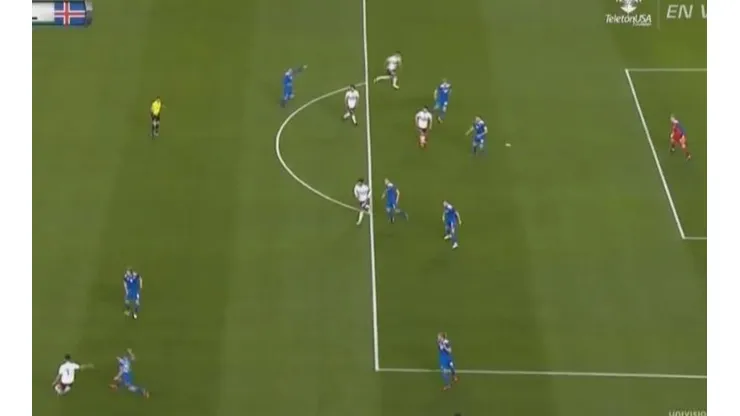 Mega golazo de Layún sentenció la goleada definitiva de México sobre Islandia