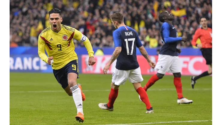 Radamel Falcao gritando su gol ante la Selección de Francia.