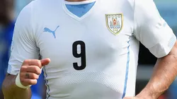 ¡SENCILLA! Blanca, celeste y dorada. Pero no era lo que los usuarios esperaban...