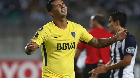 Cardona no pudo terminar el entrenamiento y se encendieron las alarmas en Boca