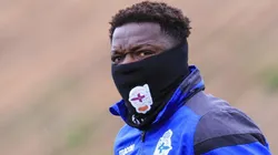FRÍO EUROPEO. Muntari durante un entrenamiento del Deportivo de la Coruña.