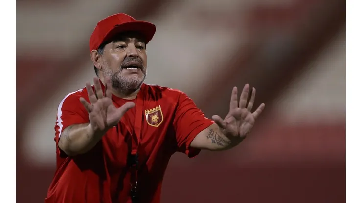 ¡Cuidado, Diego!: Materazzi bajó de una patada a Maradona