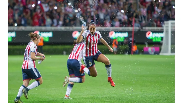 Equipo femenil de las Chivas del Guadalajara.