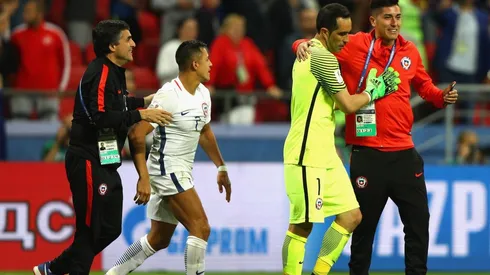 Alexis Sánchez junto a Bravo en la Selección Chile.