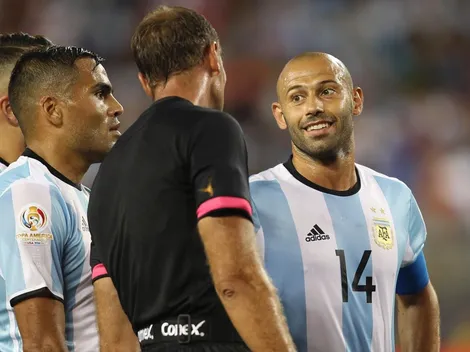 Mascherano se mató de risa por el homeless de Manchester que quiso pegarle a Arévalo