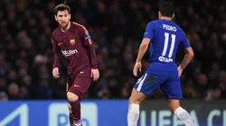 Lionel Messi enfrentando a Pedro, su amigo.