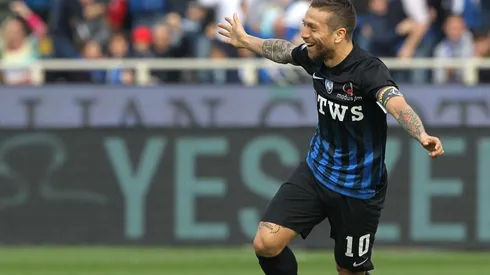 ¡BAILA COMO X! Papu y su mujer danzaron al ritmo del tema del momento.