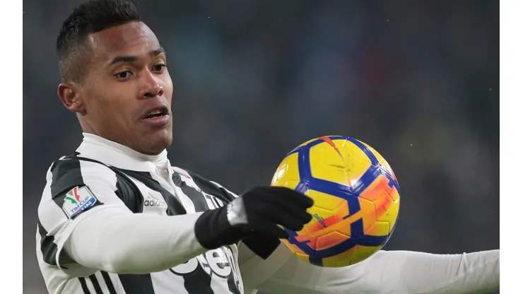 Se lesionó Alex Sandro y lo de Brasil antes del Mundial ya es una maldición