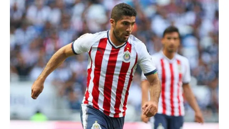 Chivas se encuentra en la posición 14 con 12 puntos, mientras que Santos es el líder general del Torneo.
