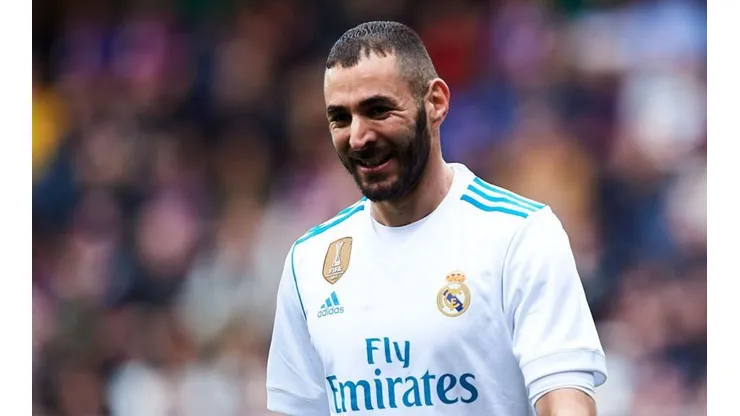 Karim Benzema podría sumarse a West Ham.