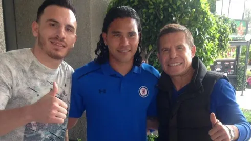 Chávez con su hijo Omar y Gullit Peña