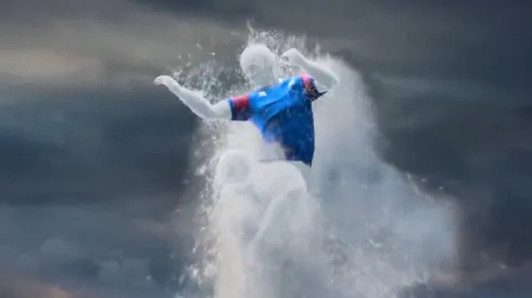 Cinematográfica presentación de la camiseta de Islandia, primer rival de Argentina en el Mundial