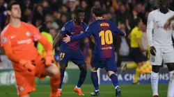 Dembélé festejando su gol con Lionel Messi de ayer.