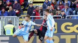 ESTÁ PARA EL CIRCO. Immobile empató el partido en la última con un tremendo taco aéreo.