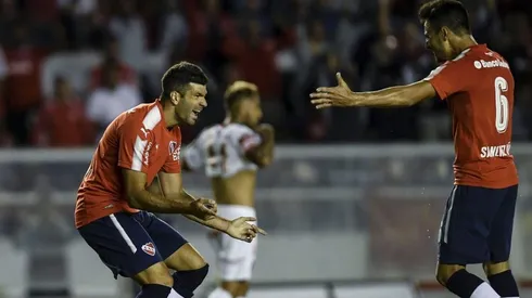Gigliotti abrió la cuenta para Independiente.