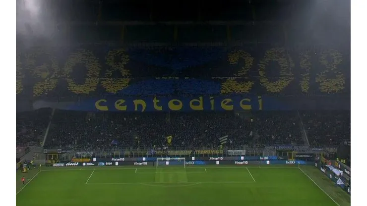 Gran colorido de la gente de Inter.